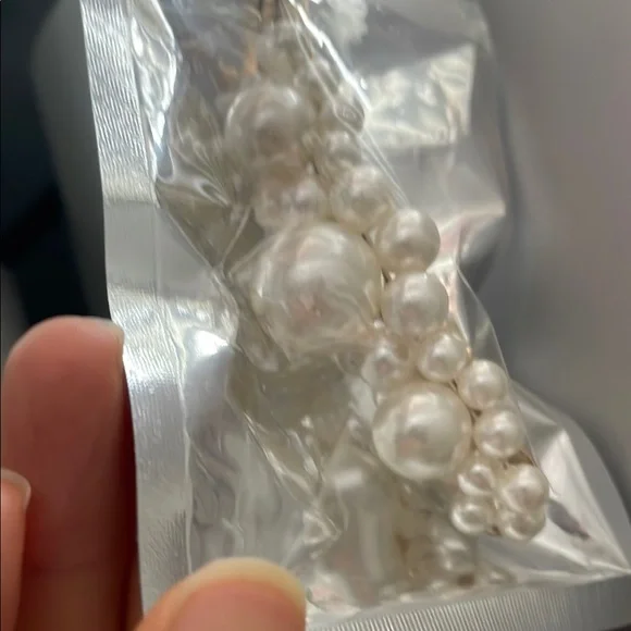 Pearl-embellished hair clip Pearl Large Flower Hair Clip